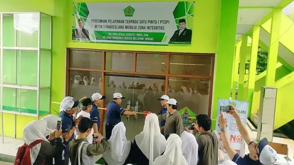 Wujudkan Zona Integritas, Kepala Kemenag Resmikan Gedung PTSP MTsN 1 Pandeglang